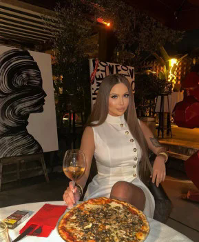 Her Türlü Fanteziye Açık Gecelik İlişkilerden Hoşlanan İstanbul Escort